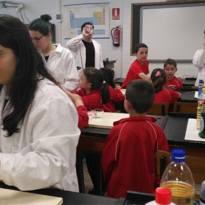 9fb73d8b551a4999a1cf2e56101e356b