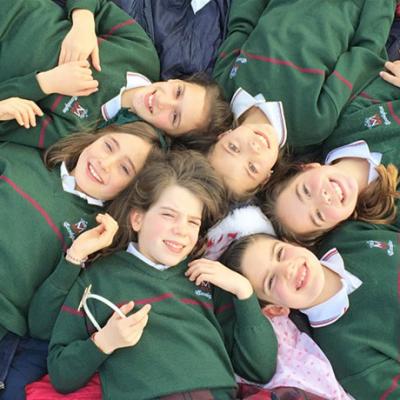 4c Ep En El Patio De Comedor