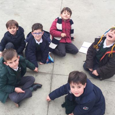 1c De Primaria En E Patio De Comedor